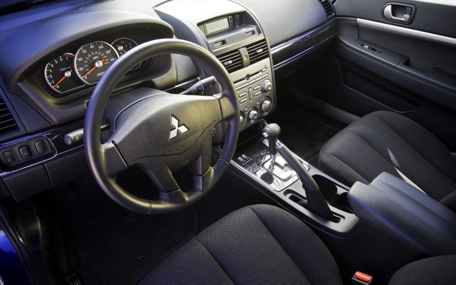  Mitsubishi Galant 2009 года  (фото 10 из 98)
